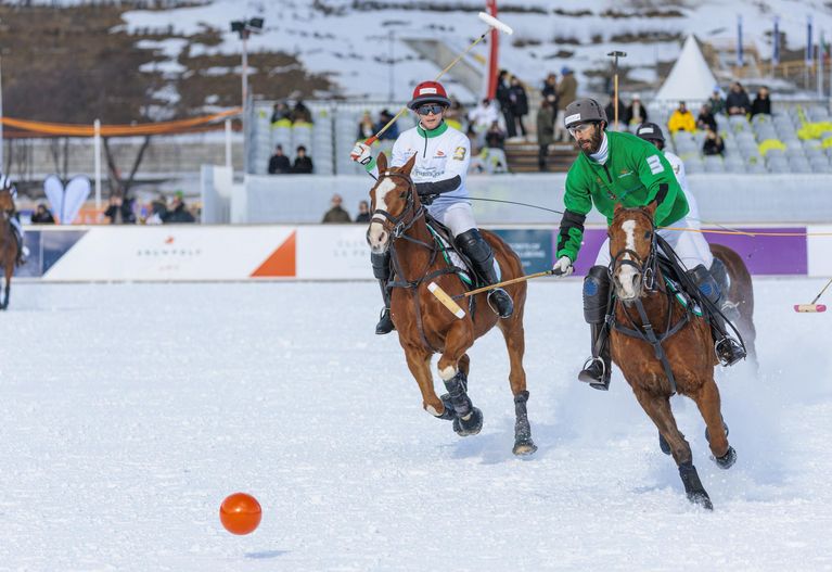SnowPolo St. Moritz 2022: Friday, Polo Game 1: Azerbaijan Land o